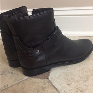 Tory burch booties